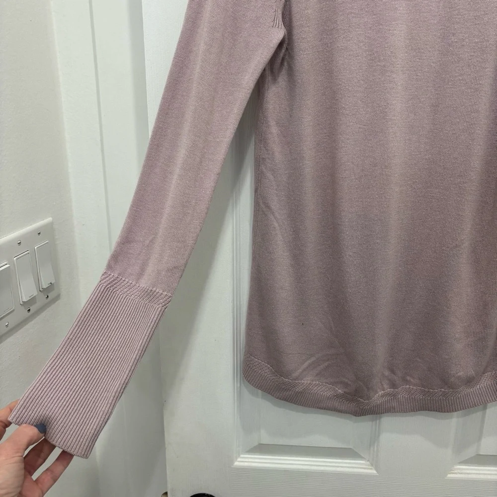 Women's Lululemon Lilac Purple Open Back Sweater - Picture 2 of 9